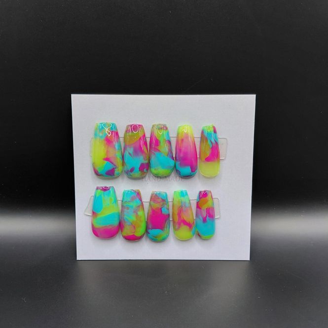 Hovedbilde Hippi Yei Negler