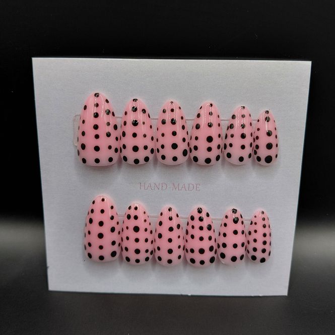 Hovedbilde Hit Nails